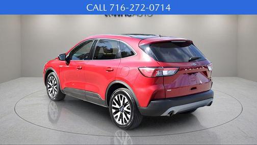 2020 Ford Escape SE