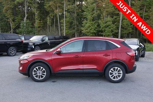 2020 Ford Escape SE