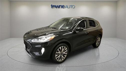 2022 Ford Escape Titanium