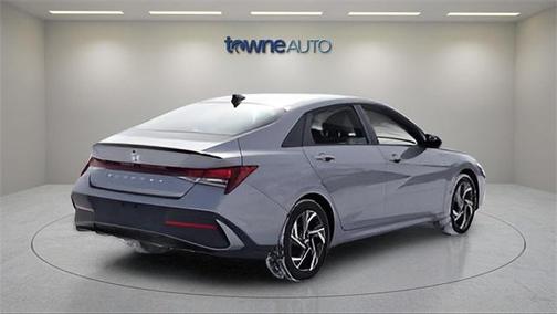 2025 Hyundai ELANTRA Sport