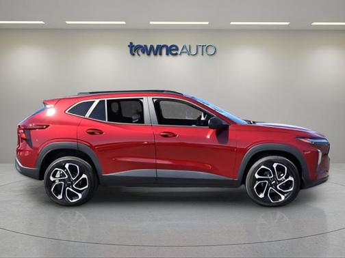 Crimson Metallic 2024 Chevrolet Trax FWD 2RS