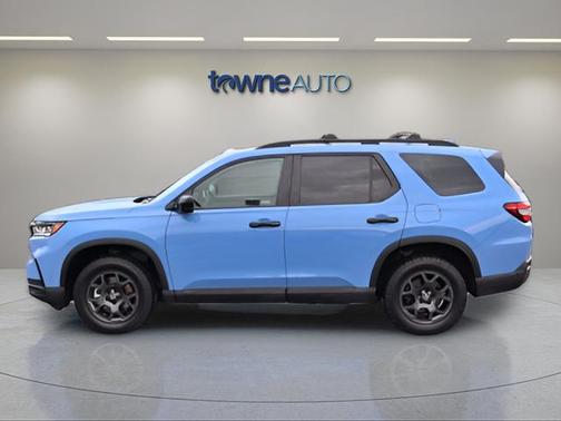 Diffused Sky Pearl 2024 Honda Pilot TrailSport