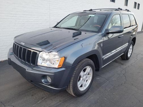 Photo 1 of 28 of 2007 Jeep Grand Cherokee Overland