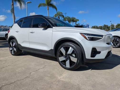 2024 Volvo XC40 Recharge Pure Electric Plus