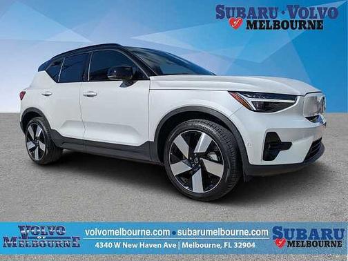 2024 Volvo XC40 Plus