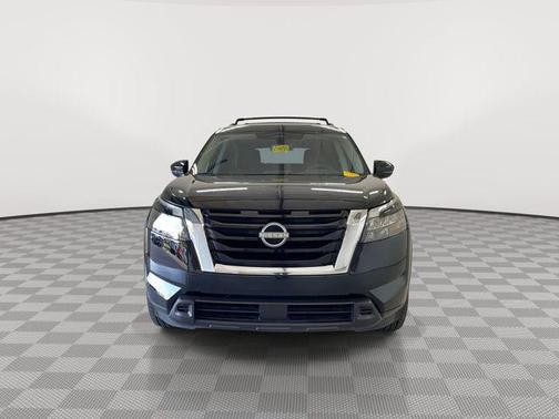 2024 Nissan Pathfinder SV FWD