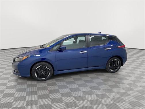 2024 Nissan Leaf SV PLUS