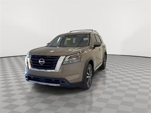 2025 Nissan Pathfinder Platinum FWD