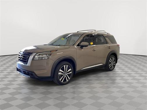 2025 Nissan Pathfinder Platinum FWD
