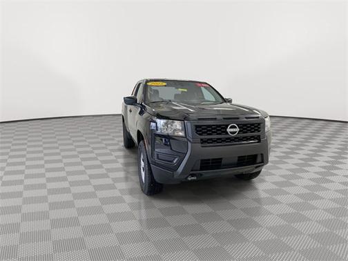 2025 Nissan Frontier S