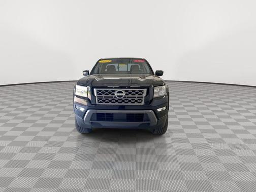 Super Black 2024 Nissan Frontier SV