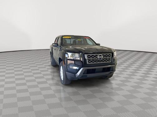 Super Black 2024 Nissan Frontier SV