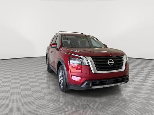 2024 Nissan Pathfinder SL 4WD