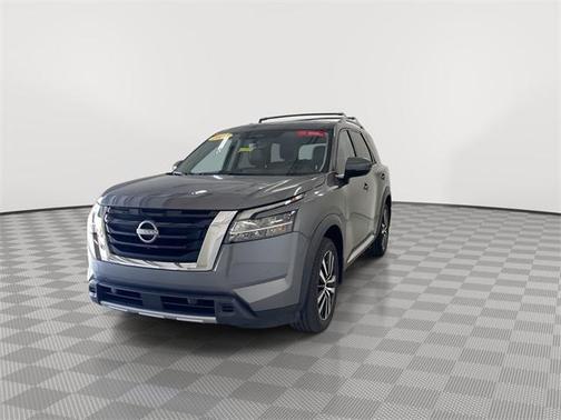 2023 Nissan Pathfinder Platinum 4WD