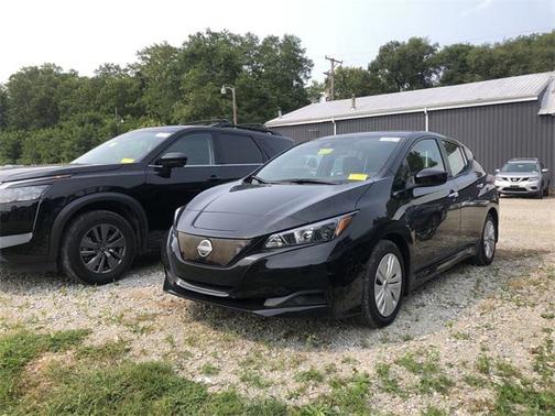 2025 Nissan Leaf S