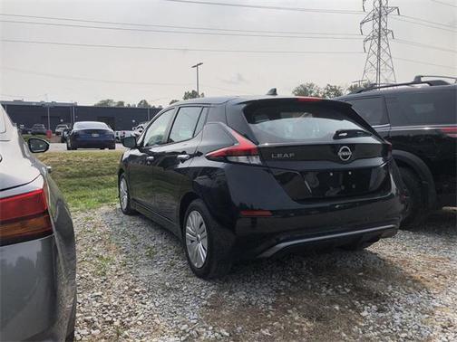 2025 Nissan Leaf S