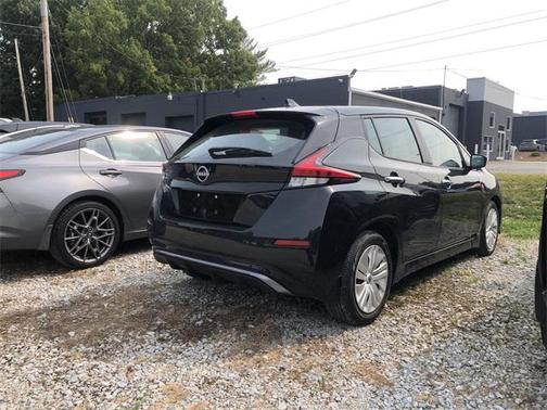 2025 Nissan Leaf S