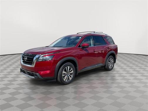 2025 Nissan Pathfinder SL