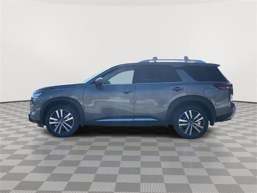 2025 Nissan Pathfinder Platinum 4WD