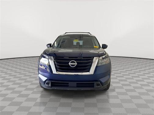 2024 Nissan Pathfinder SV FWD