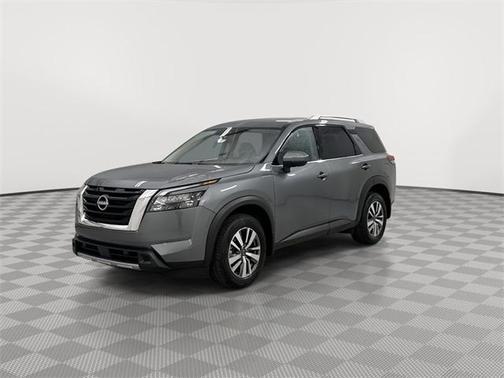 2025 Nissan Pathfinder SL 4WD