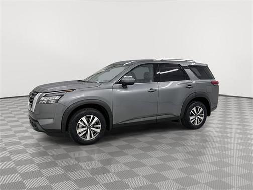 2025 Nissan Pathfinder SL 4WD