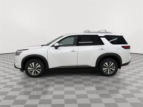 2025 Nissan Pathfinder SL 4WD