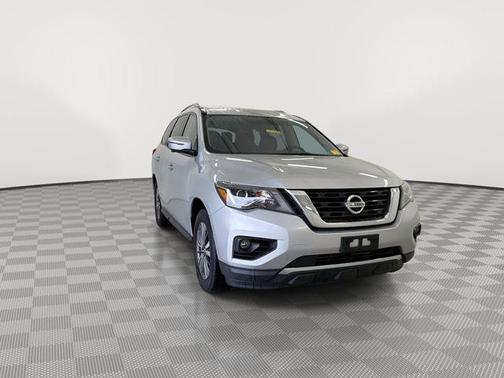 2019 Nissan Pathfinder SL