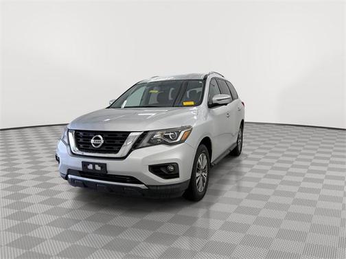 2019 Nissan Pathfinder SL