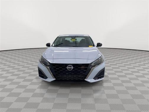 2024 Nissan Altima SR VC-Turbo FWD