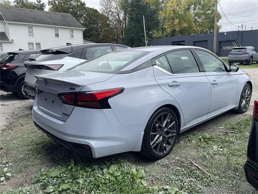 2024 Nissan Altima SR VC-Turbo FWD