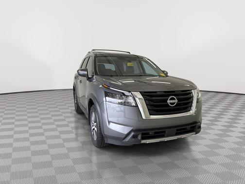 2024 Nissan Pathfinder SL FWD