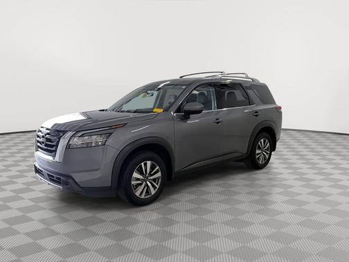 2024 Nissan Pathfinder SL FWD