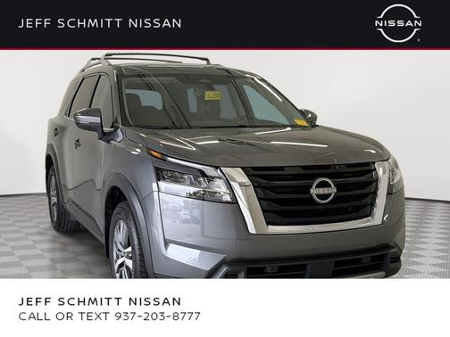 2024 Nissan Pathfinder SL FWD