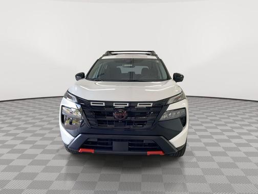 Everest White Pearl Tricoat 2026 Nissan Rogue Rock Creek