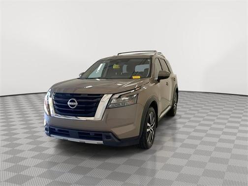 2025 Nissan Pathfinder Platinum