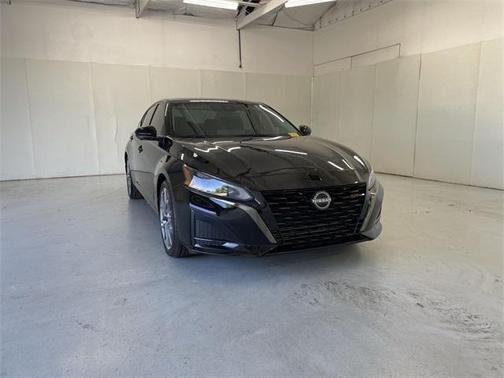 2024 Nissan Altima SR VC-Turbo FWD