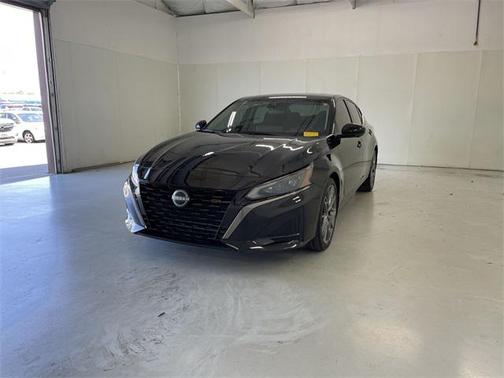 2024 Nissan Altima SR VC-Turbo FWD