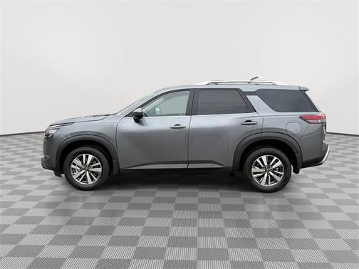 2025 Nissan Pathfinder SL 4WD