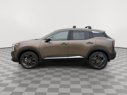 Canyon Bronze Metallic 2026 Nissan Kicks SR