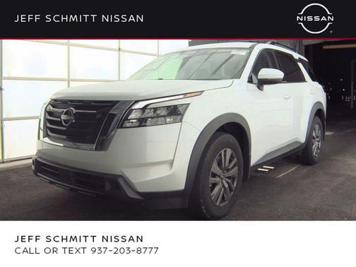Everest White Pearl Tricoat 2025 Nissan Pathfinder SV FWD