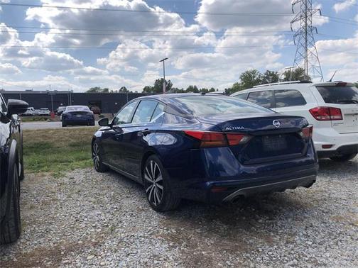 2020 Nissan Altima SR FWD