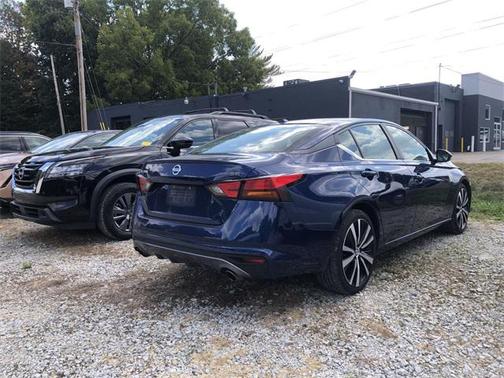2020 Nissan Altima SR FWD
