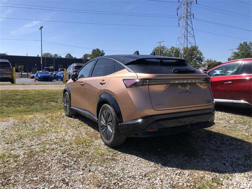 2025 Nissan ARIYA PLATINUM+