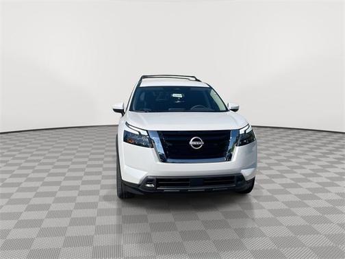 2025 Nissan Pathfinder SV 4WD