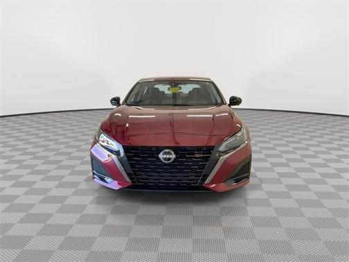 2024 Nissan Altima SR VC-Turbo FWD