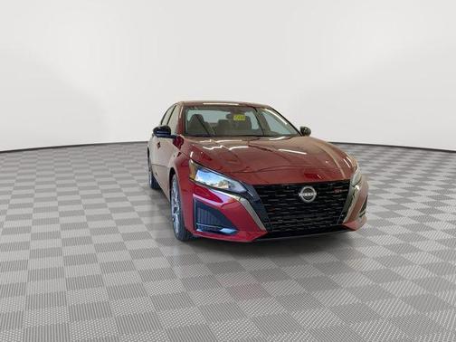 2024 Nissan Altima SR VC-Turbo FWD