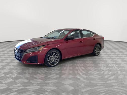 2024 Nissan Altima SR VC-Turbo FWD