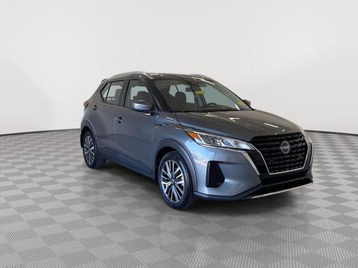 2022 Nissan Kicks SV