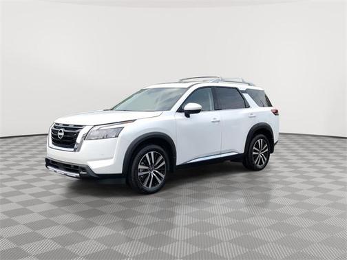 2025 Nissan Pathfinder Platinum